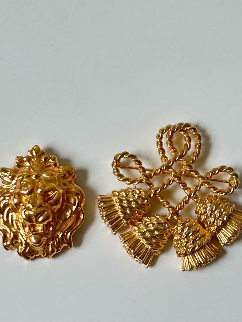 Lion & Tassel 2pc Brooch Set